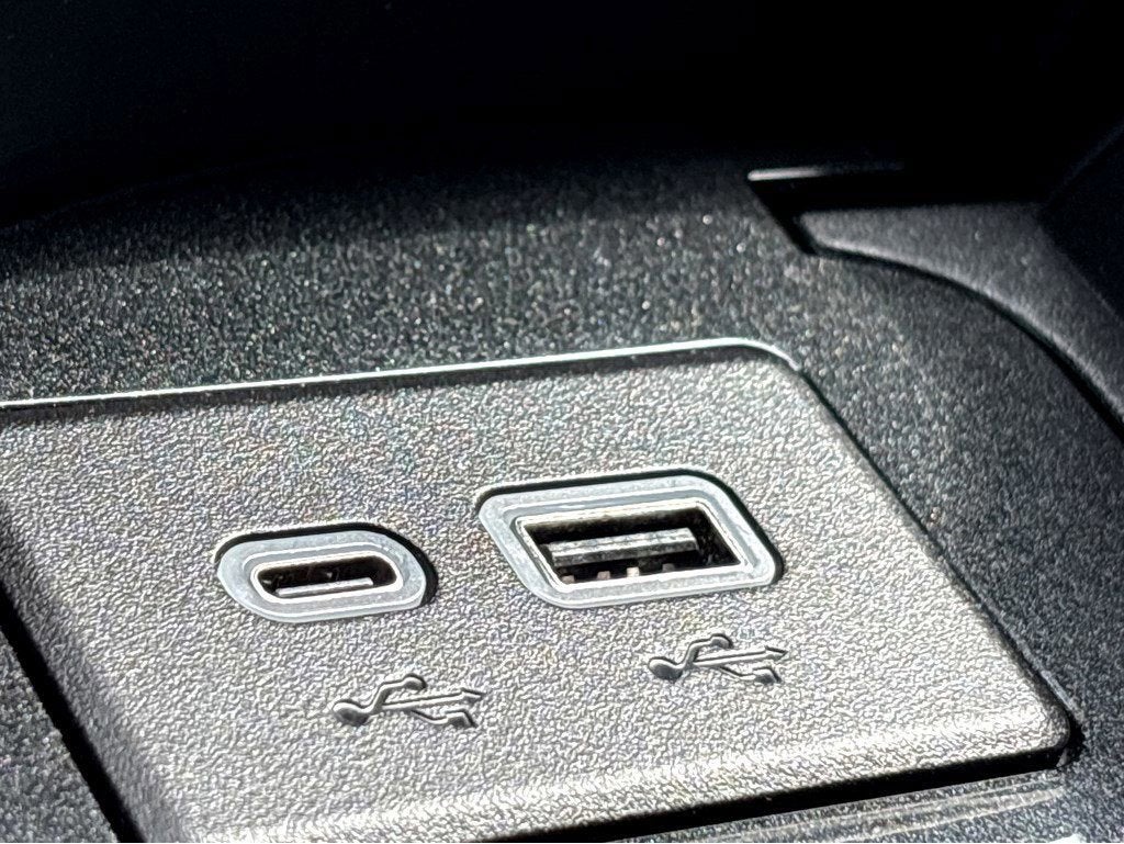 2023 Cadillac Escalade Premium Luxury - Photo 29
