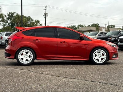 2018 Ford Focus ST