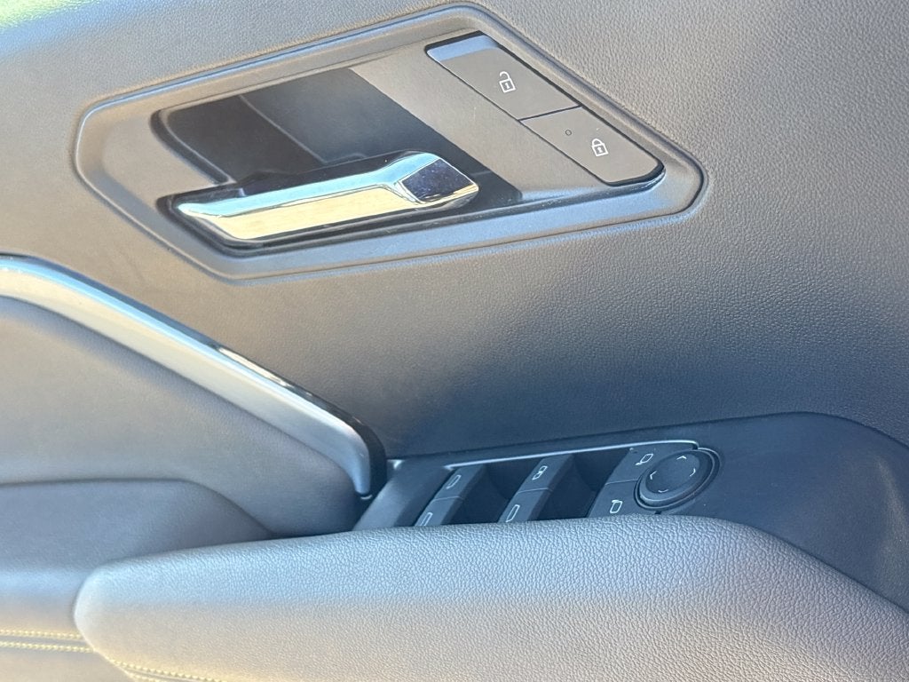 2024 Chevrolet Colorado Base