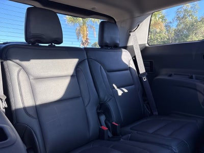 2022 GMC Acadia Base