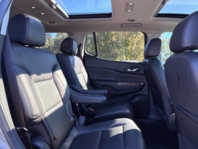 2022 GMC Acadia Base