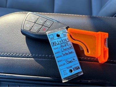 2024 Chevrolet Suburban LT