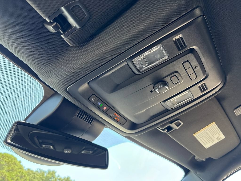 2024 Chevrolet Suburban Base