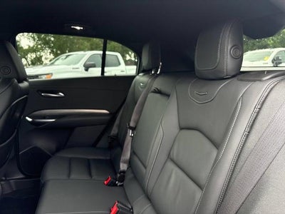 2025 Cadillac XT4 Premium Luxury
