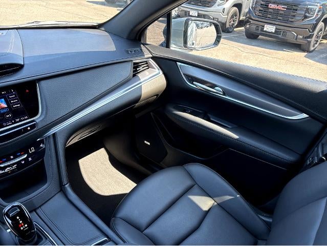 2023 Cadillac XT5 Luxury