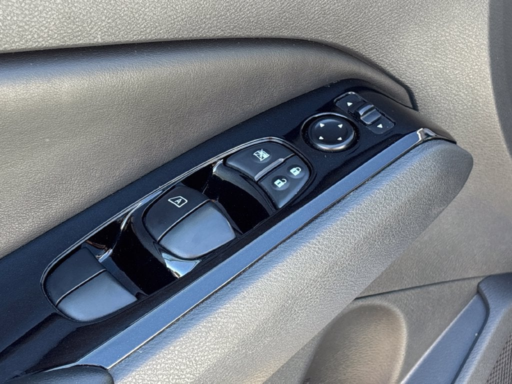 2024 Nissan Altima Base