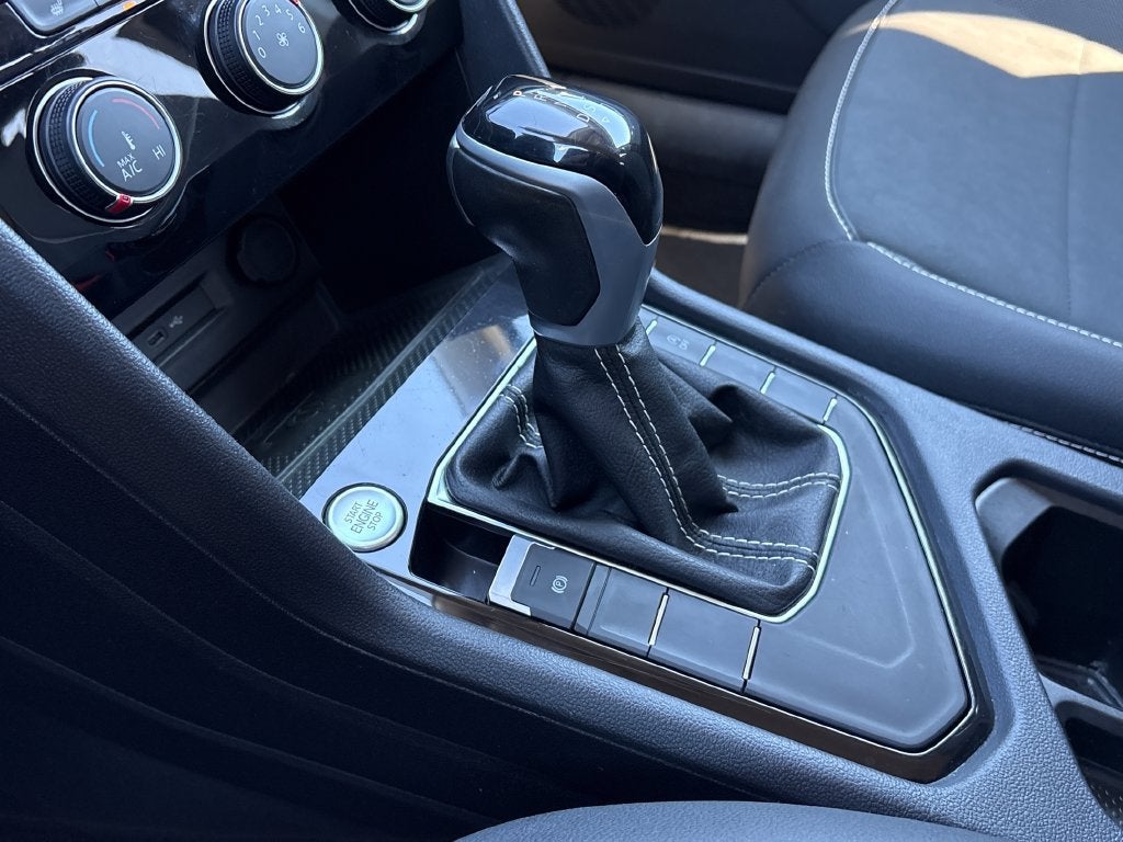 2023 Volkswagen Taos Base