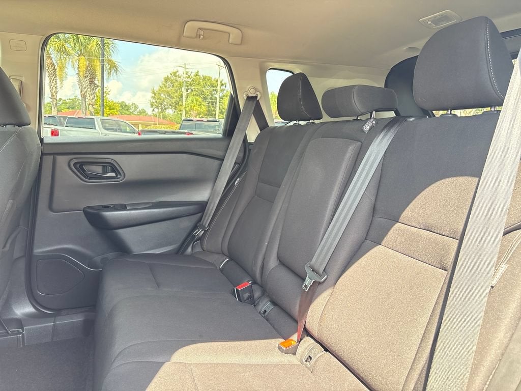 2024 Nissan Rogue Base