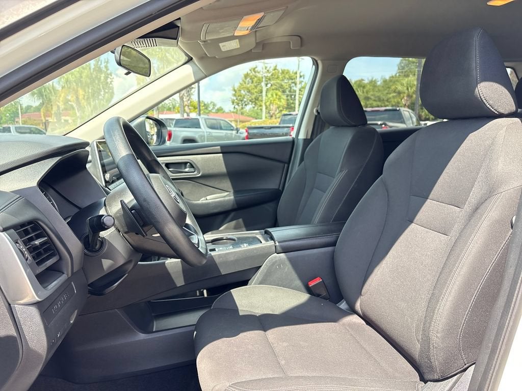 2024 Nissan Rogue Base