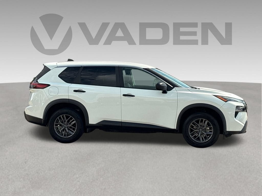2024 Nissan Rogue Base