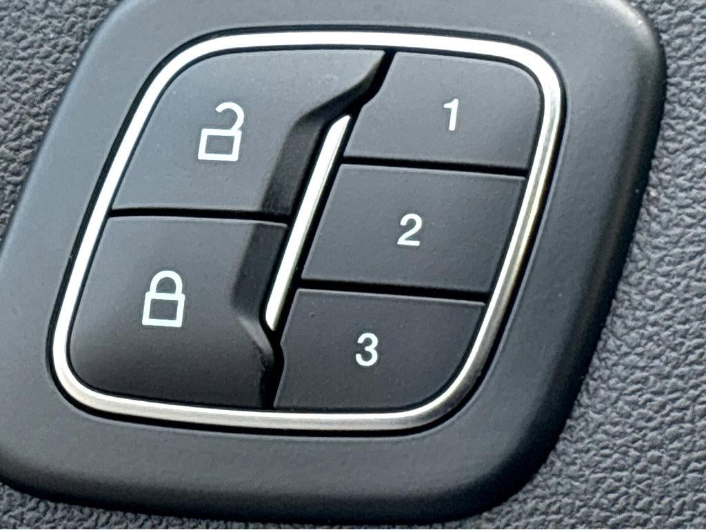 2025 Ford Escape ST-Line Elite