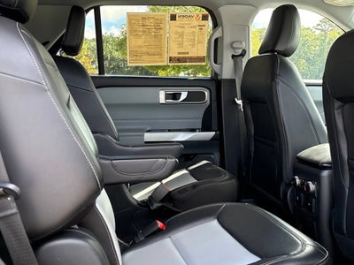 2023 Ford Explorer Base