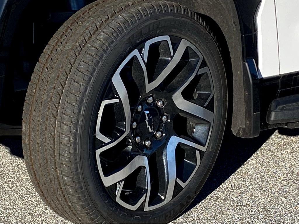 2024 Chevrolet Silverado EV RST