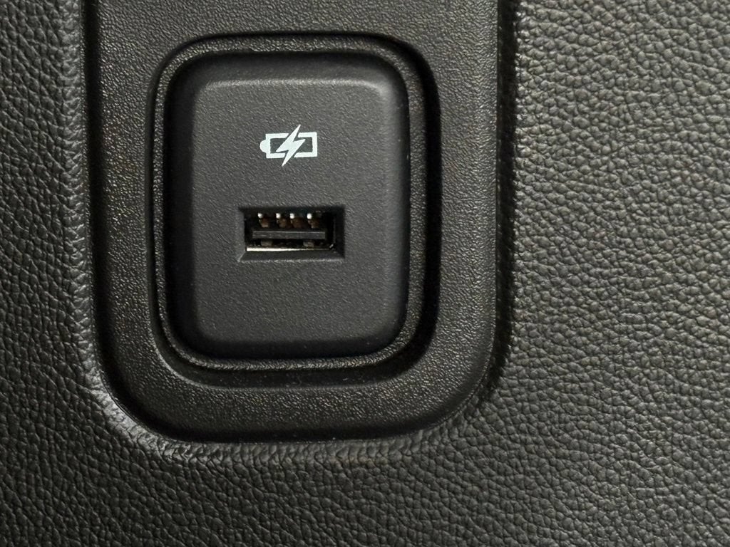 2022 Chevrolet Traverse Base