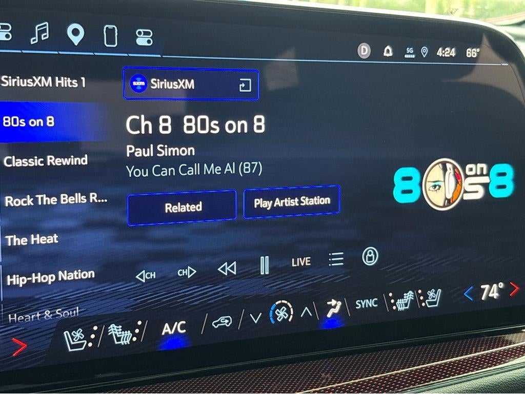 2025 Chevrolet Traverse RS