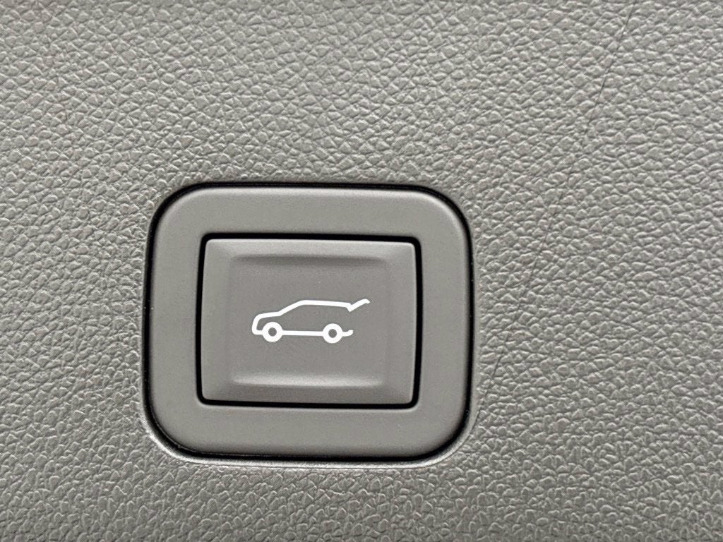 2027 Chevrolet Tahoe RST