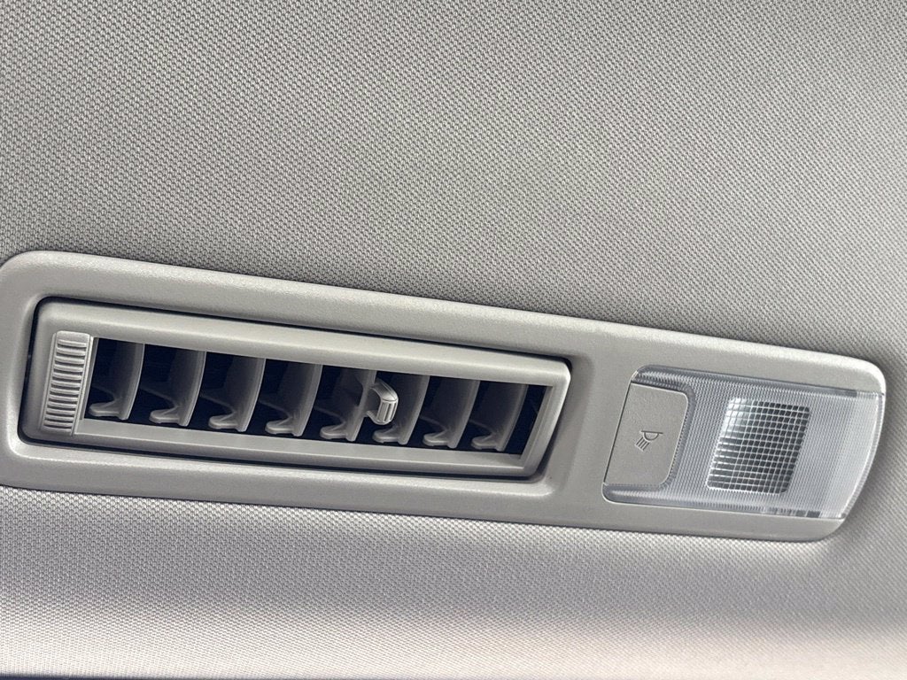 2025 Toyota Grand Highlander Hybrid XLE