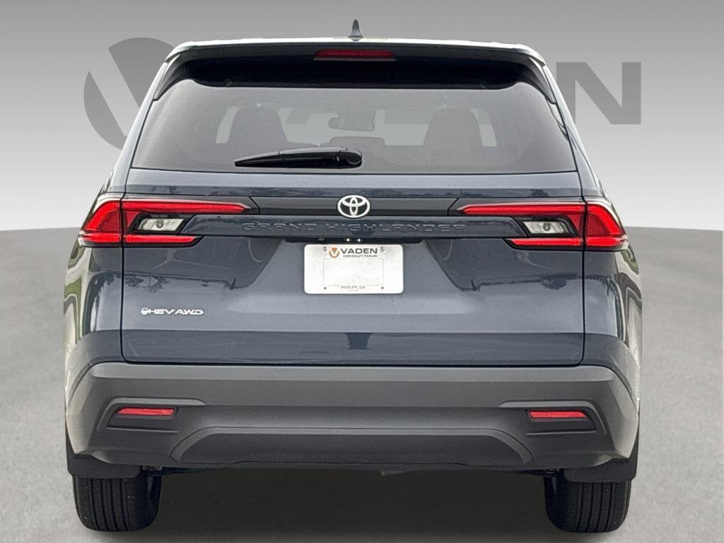 2025 Toyota Grand Highlander Hybrid XLE