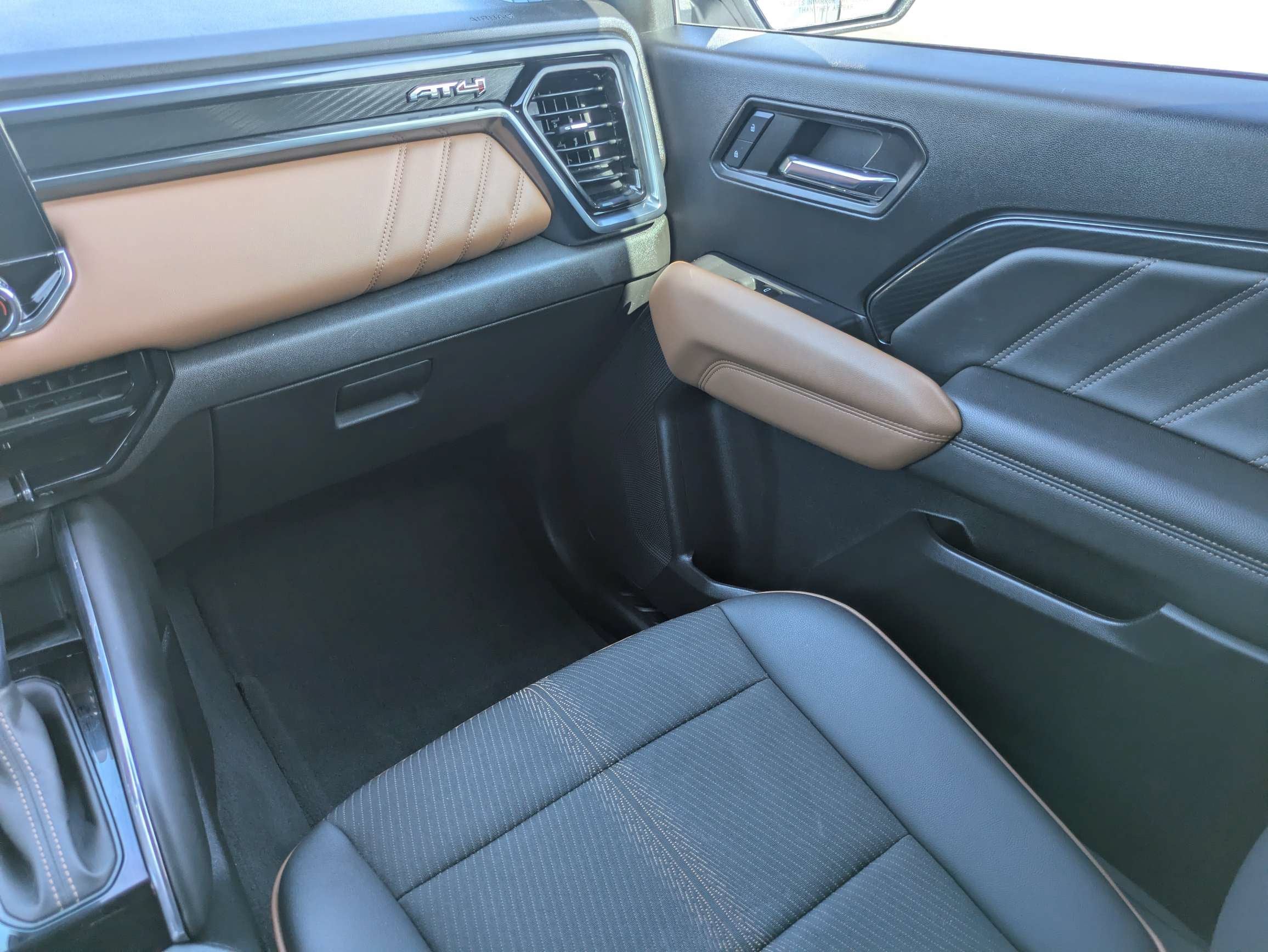 2023 GMC Canyon AT4