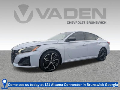 2023 Nissan Altima SR FWD