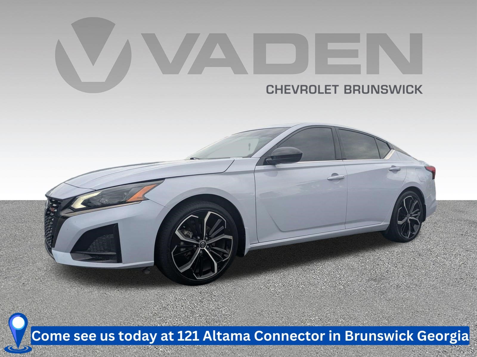 2023 Nissan Altima SR FWD