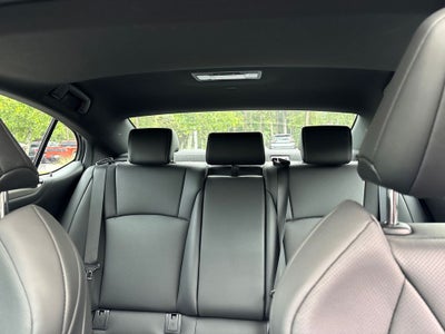 2024 Lexus ES 300h F SPORT Handling