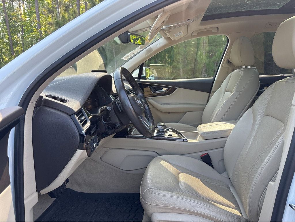 2019 Audi Q7 55 Premium Plus quattro