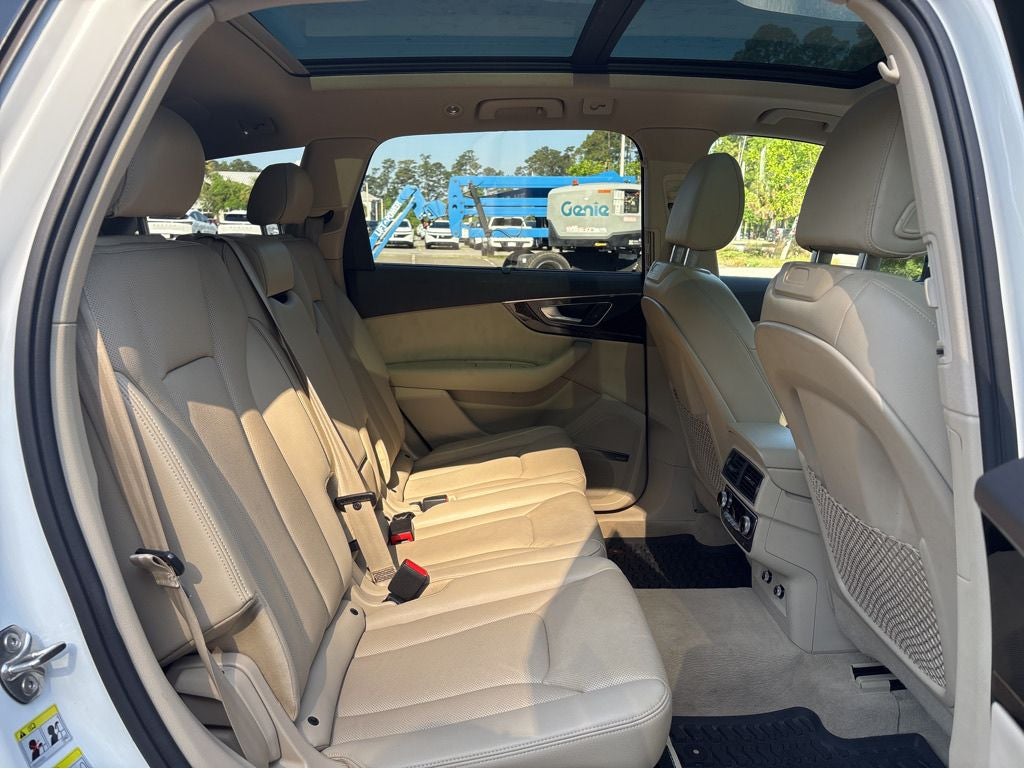 2019 Audi Q7 55 Premium Plus quattro