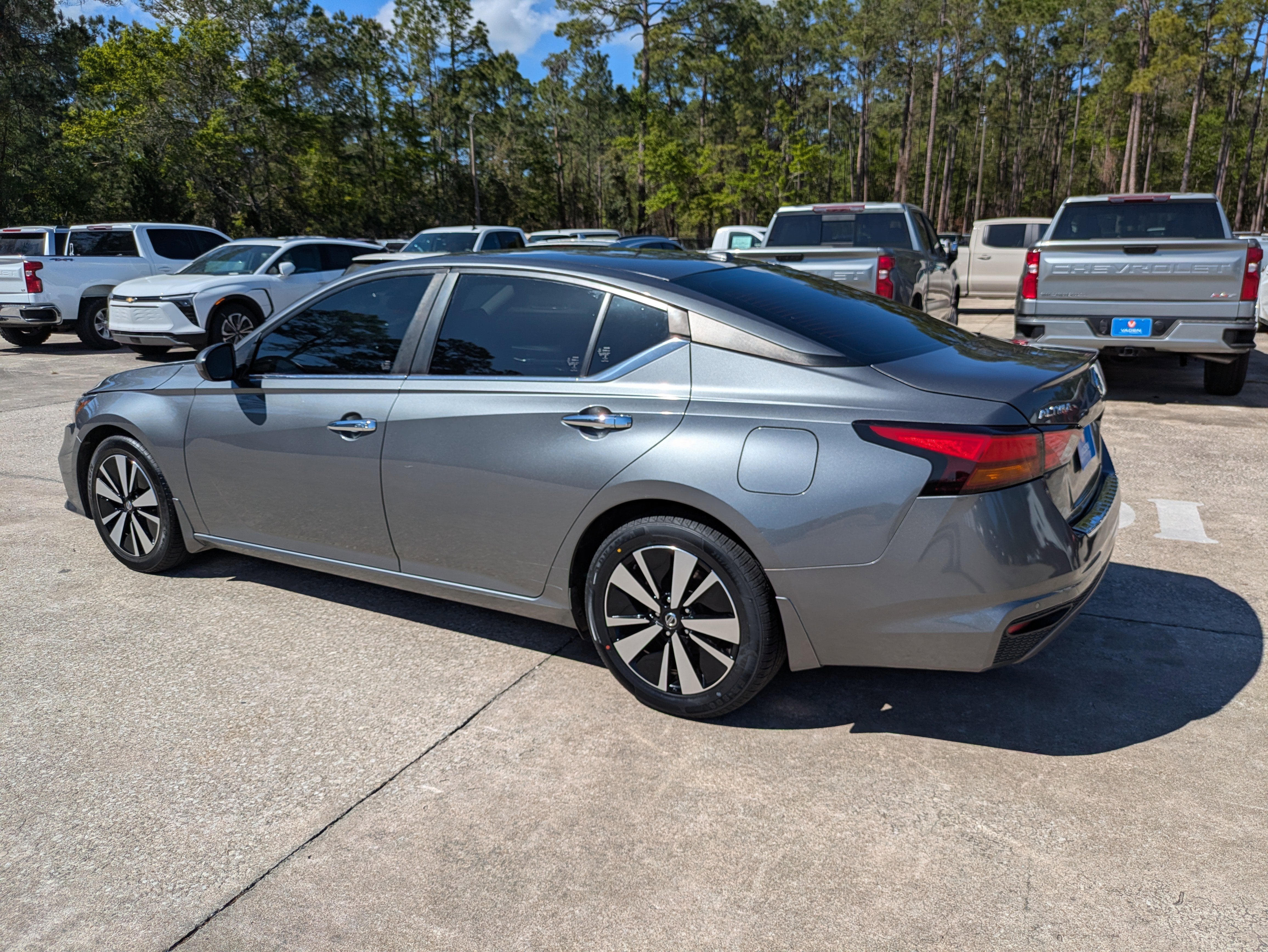 2021 Nissan Altima 2.5 SV