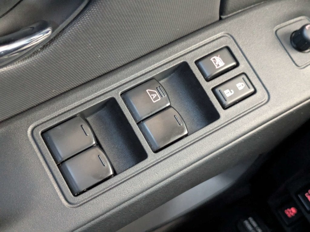 2024 Nissan Frontier Crew Cab SV 4x2