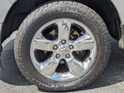 2022 RAM 1500 Classic Tradesman Crew Cab 4x4 5'7" Box