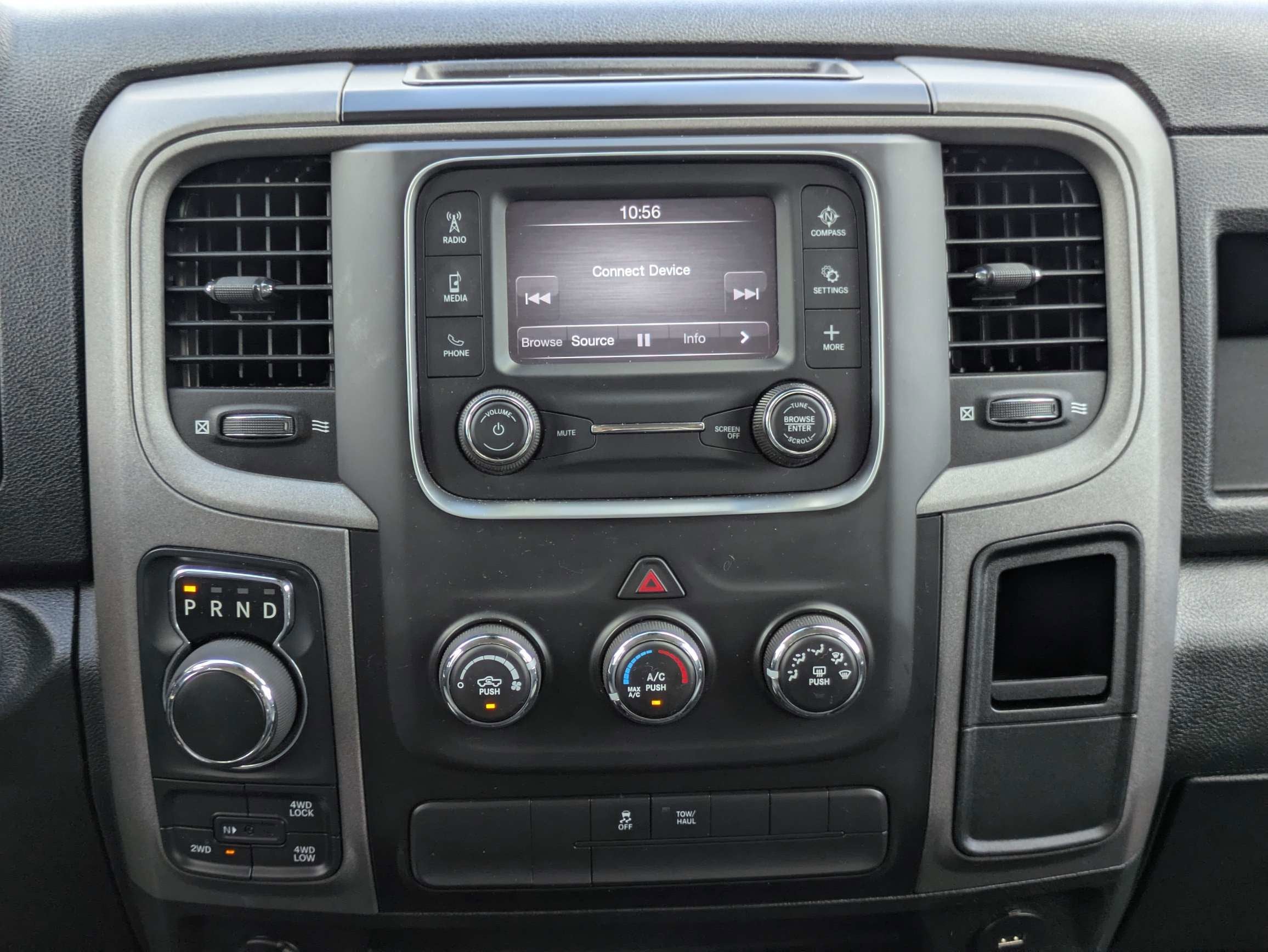 2022 RAM 1500 Classic Tradesman Crew Cab 4x4 5'7" Box