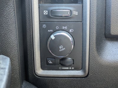 2022 RAM 1500 Classic Tradesman Crew Cab 4x4 5'7" Box