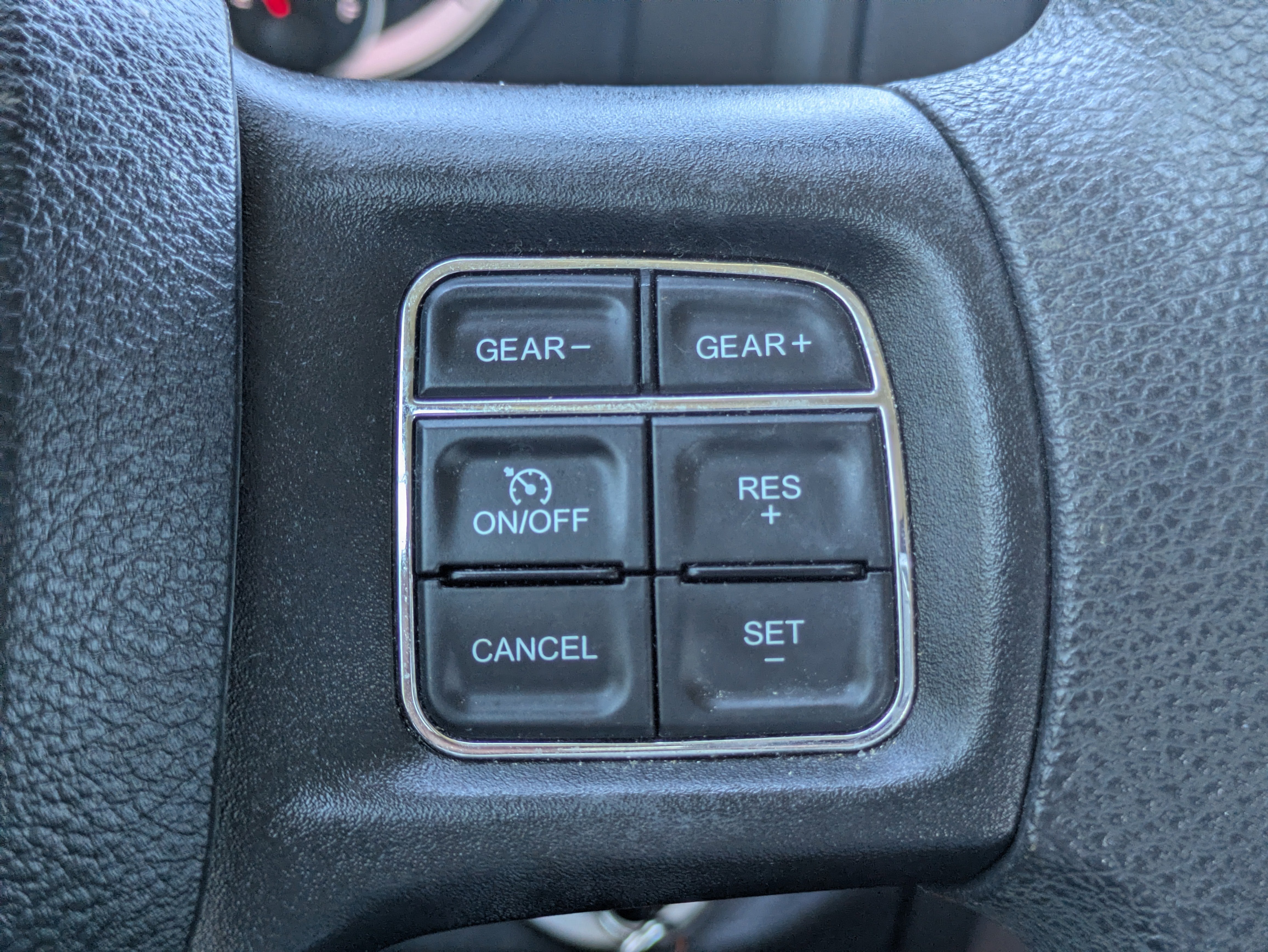 2022 RAM 1500 Classic Tradesman Crew Cab 4x4 5'7" Box