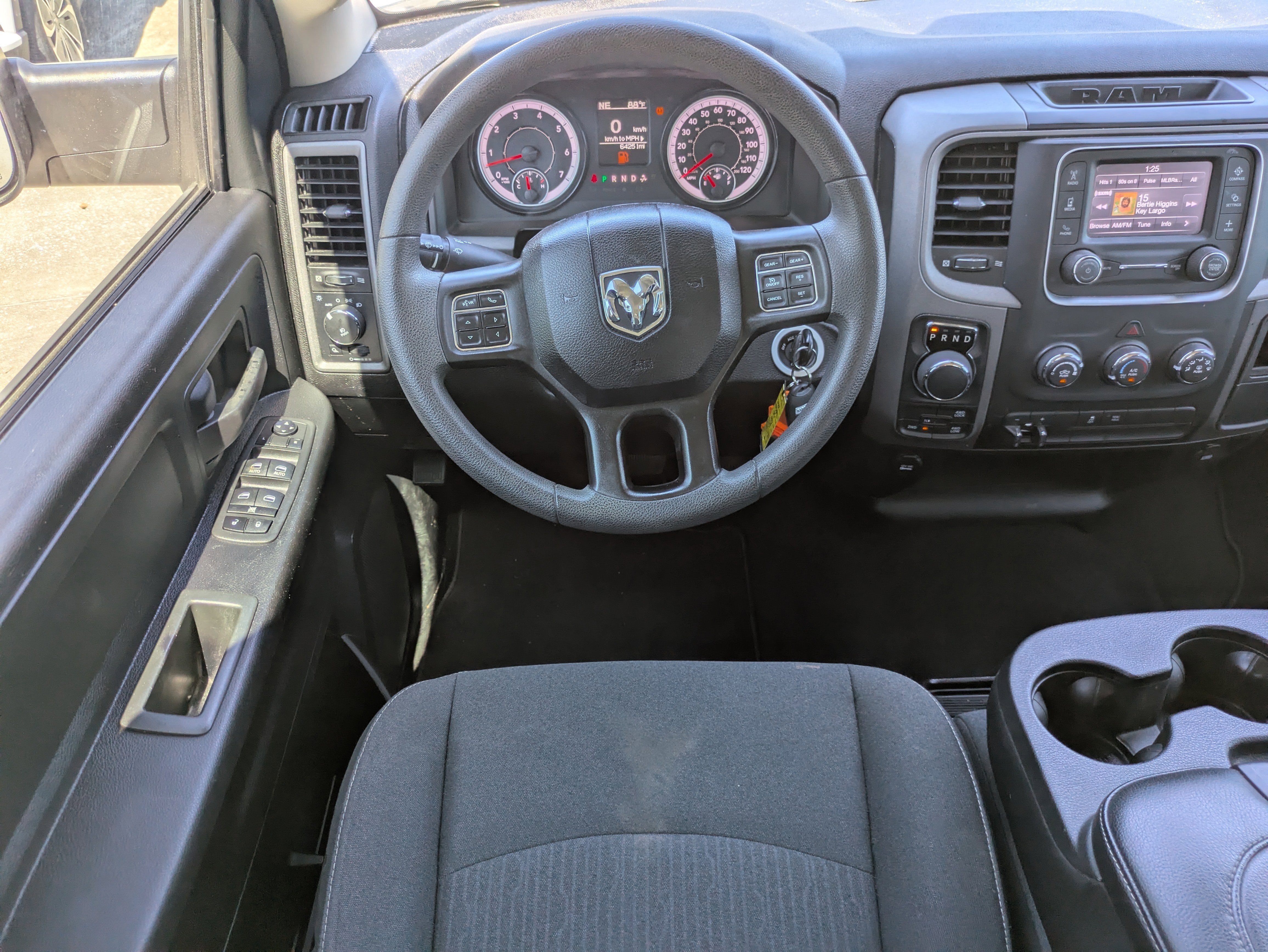 2022 RAM 1500 Classic Tradesman Crew Cab 4x4 5'7" Box