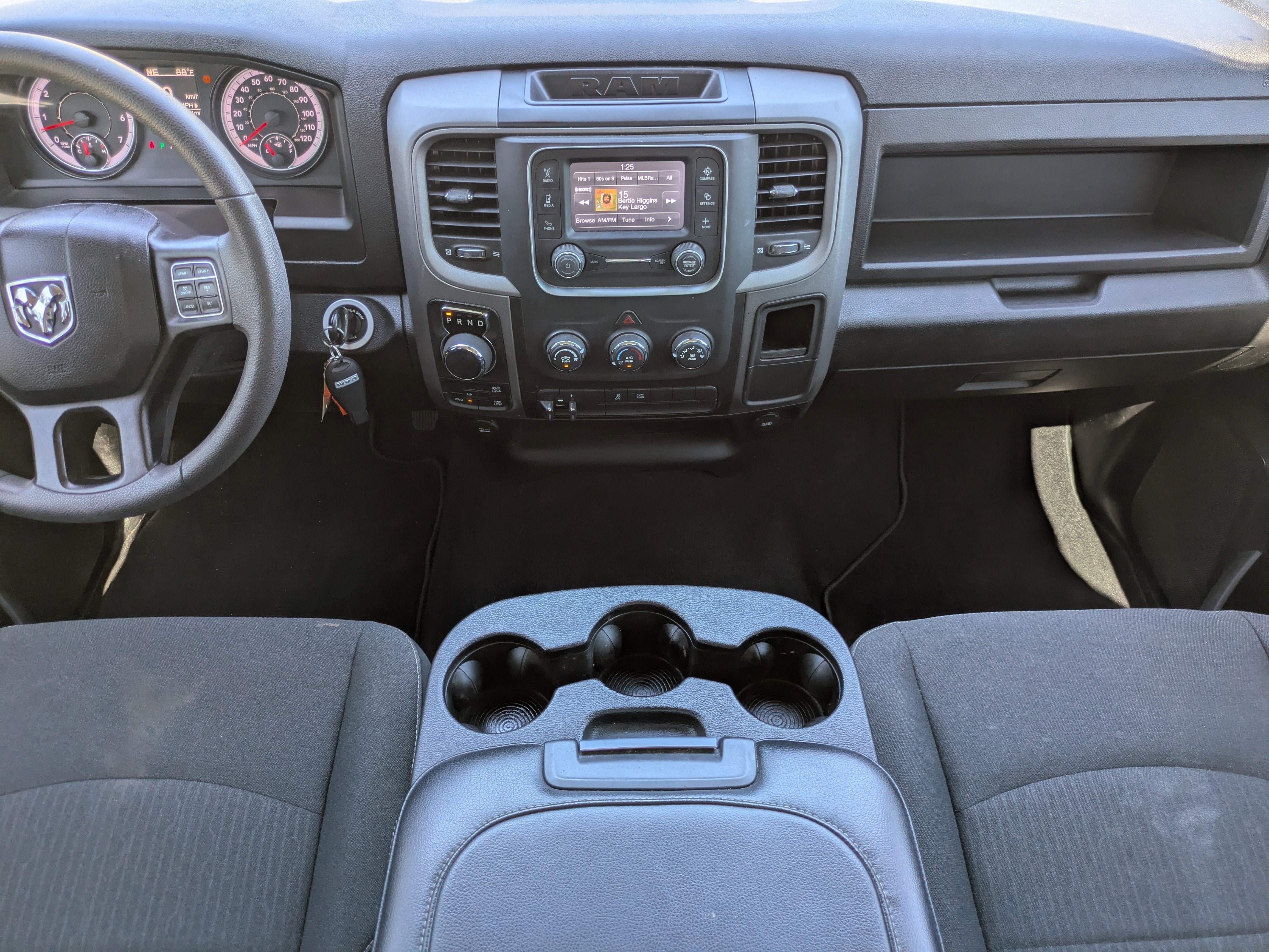 2022 RAM 1500 Classic Tradesman Crew Cab 4x4 5'7" Box