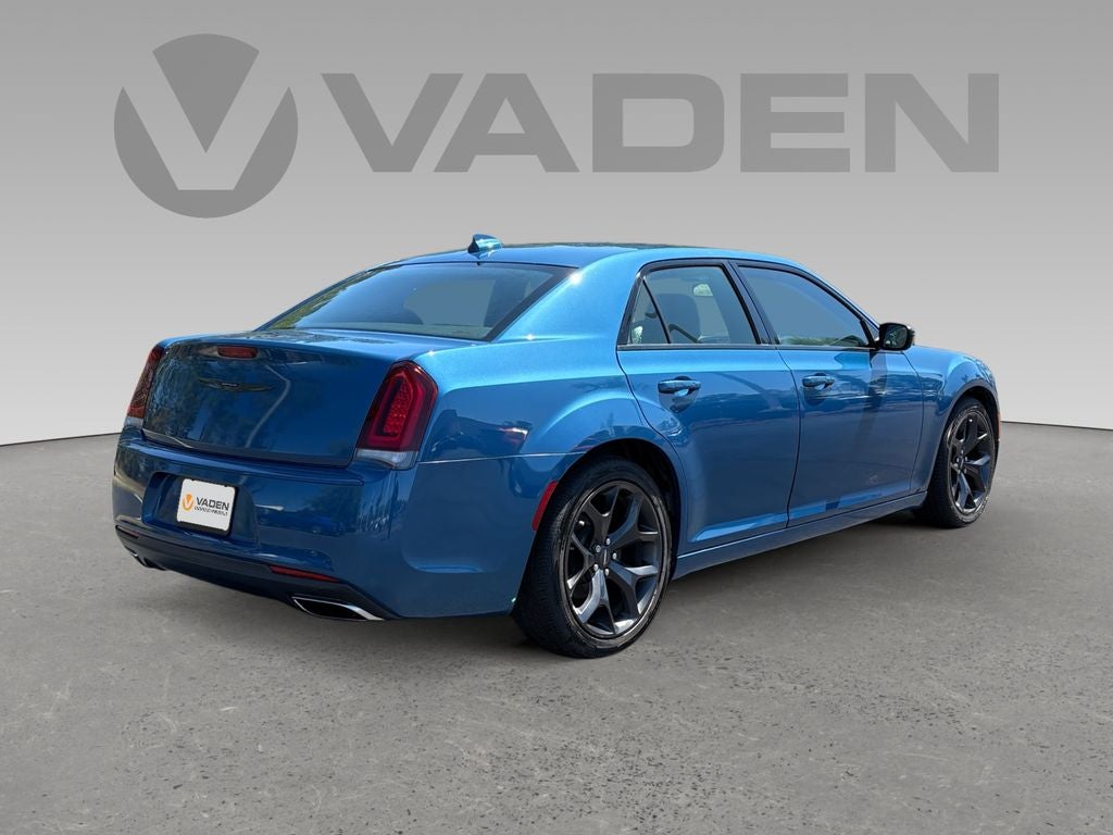 2020 Chrysler 300 Touring