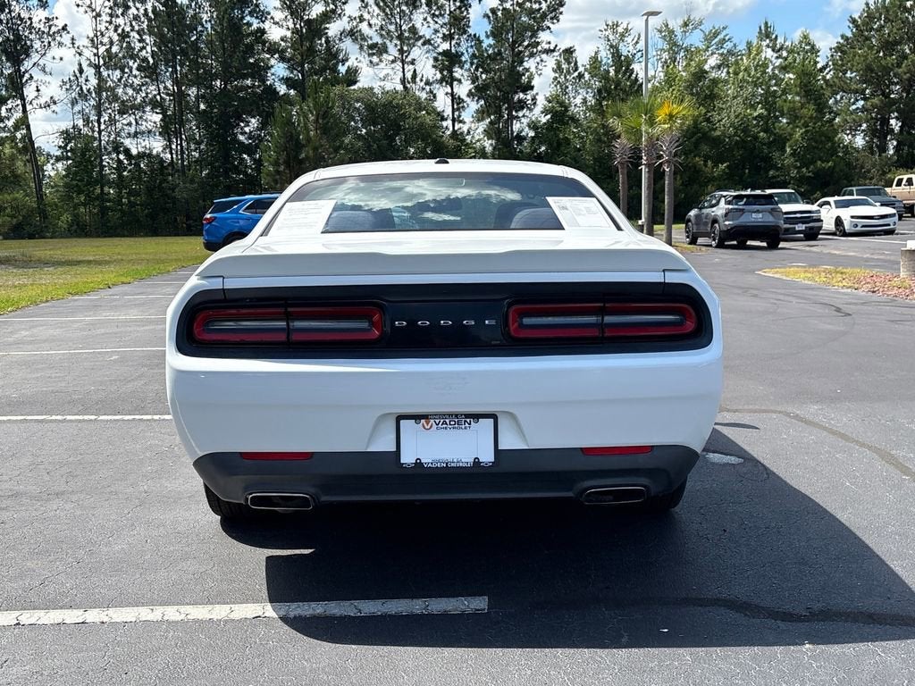 2015 Dodge Challenger SXT