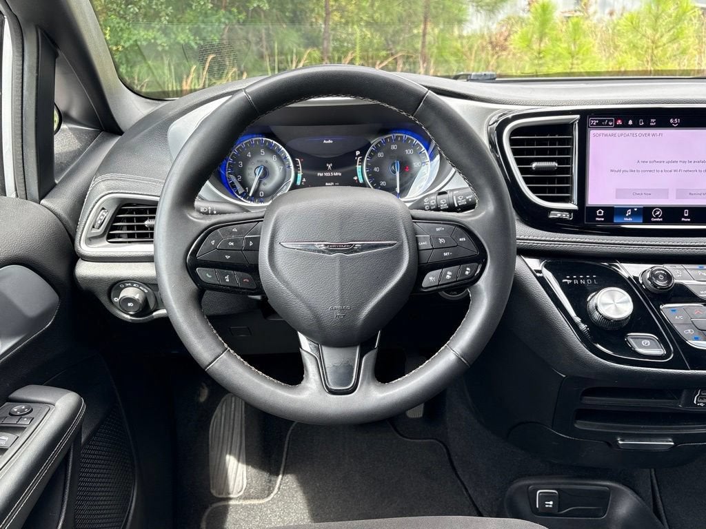 2024 Chrysler Pacifica Touring