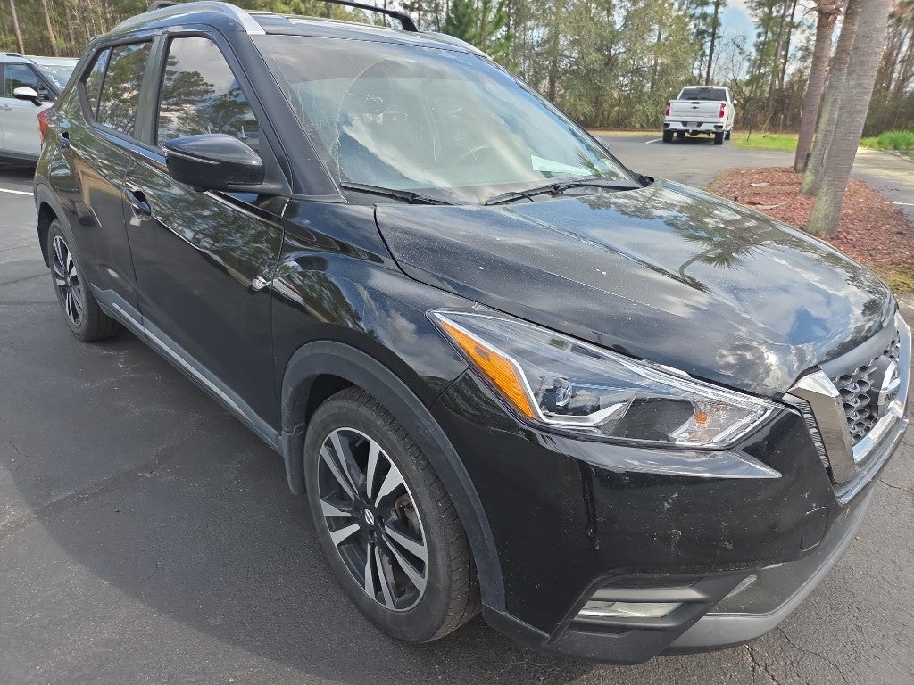 2019 Nissan Kicks SR