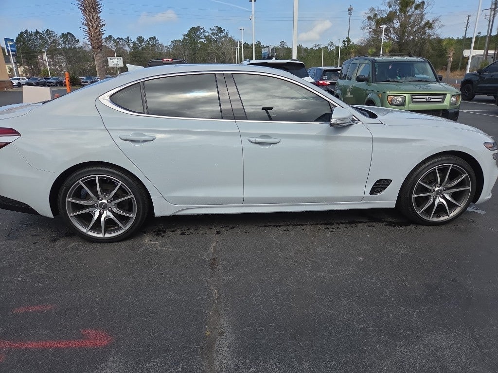 2022 Genesis G70 2.0T